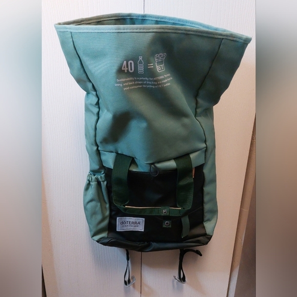Doterra Convention Backpack 2020 Mint & Dark Purple Lining 6 Pockets NWOT - Picture 7 of 12